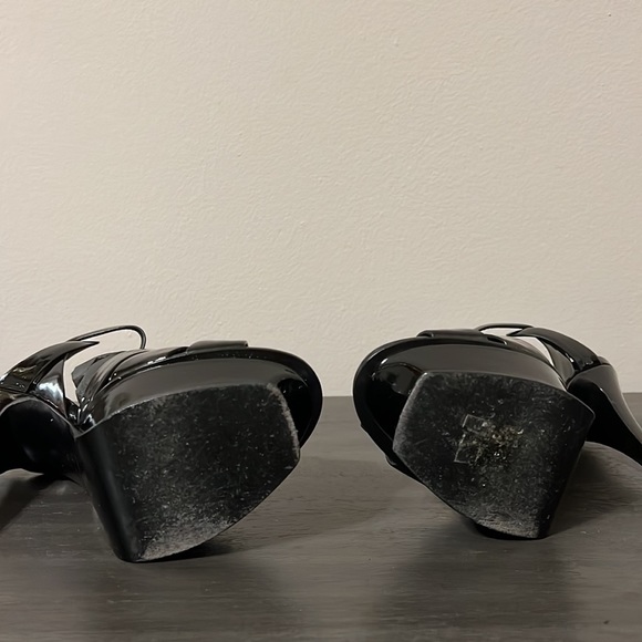 Saint Laurent Tribute Patent Platform Sandals - Picture 9 of 11